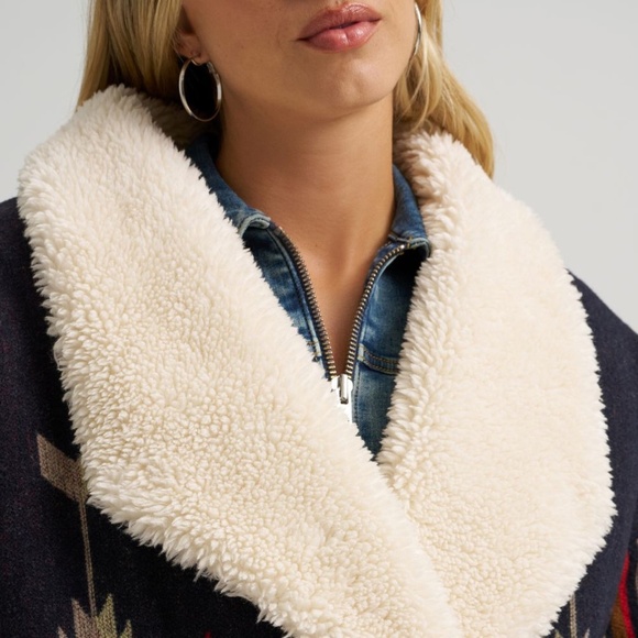 WRANGLER X LAINEY WILSON WOMEN'S SOUTHWEST COAT size M NWT - Picture 12 of 15